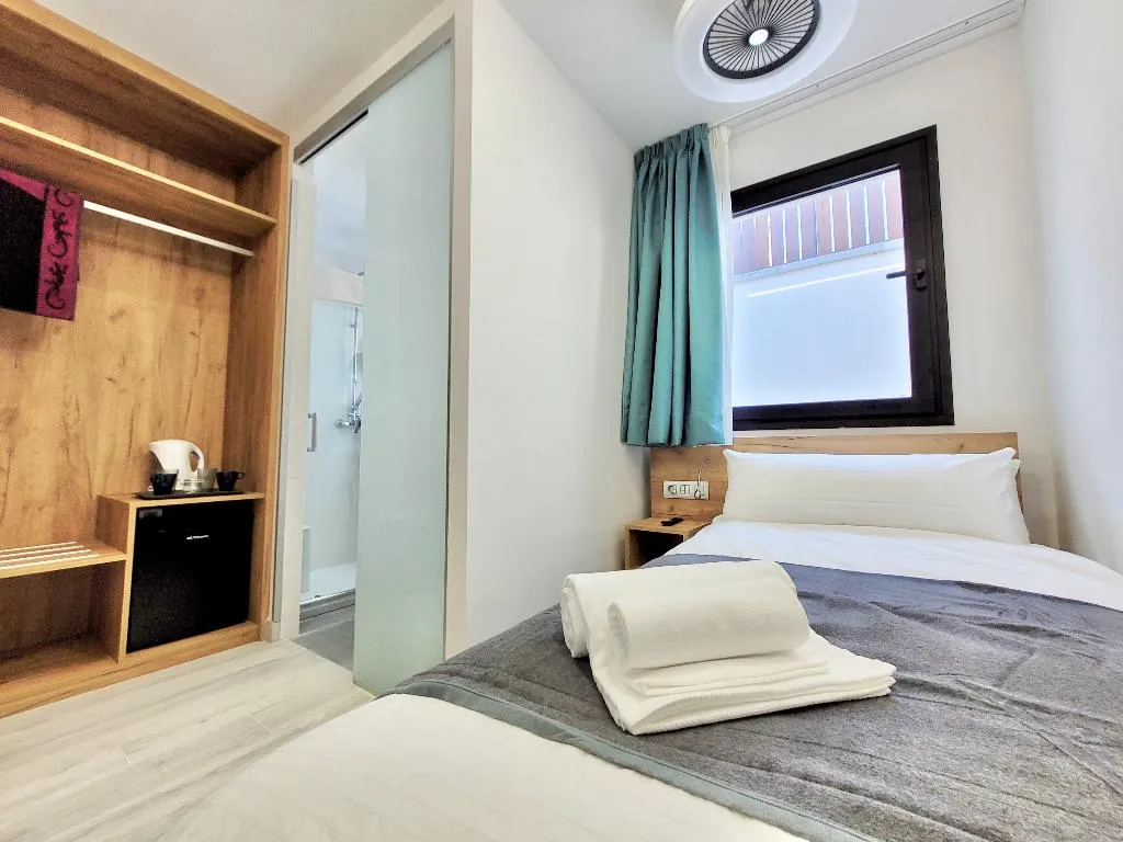 SINGLE STANDARD Room, Puerto Azul, Tenerife