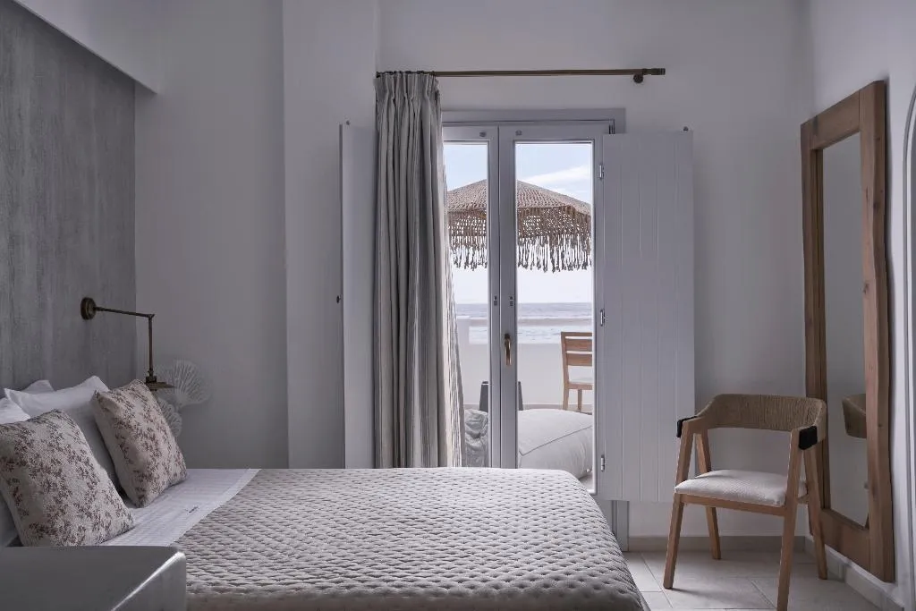 DOUBLE DELUXE SEA VIEW Room, Makris Beach Hotel, Santorini