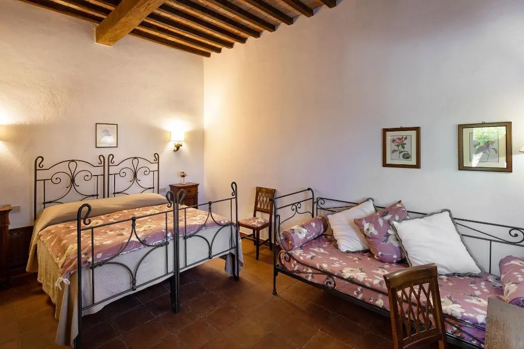 Room, Poggio Degli Olivi, Perugia