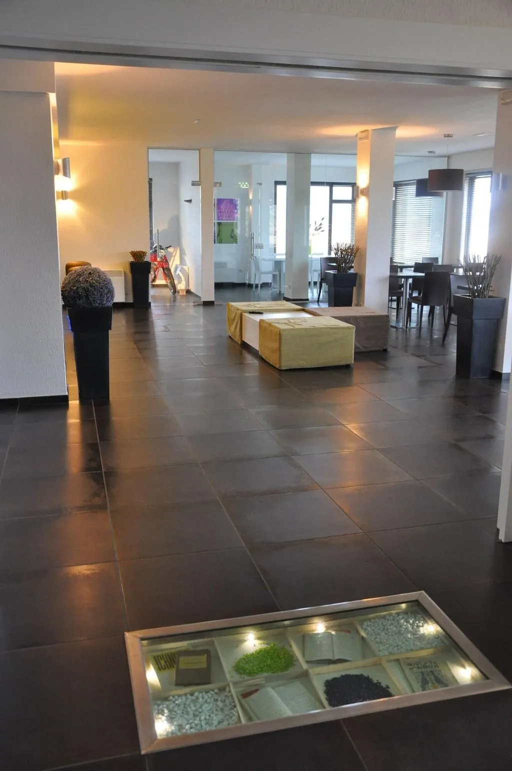 Lobby, Sandalia, Olbia