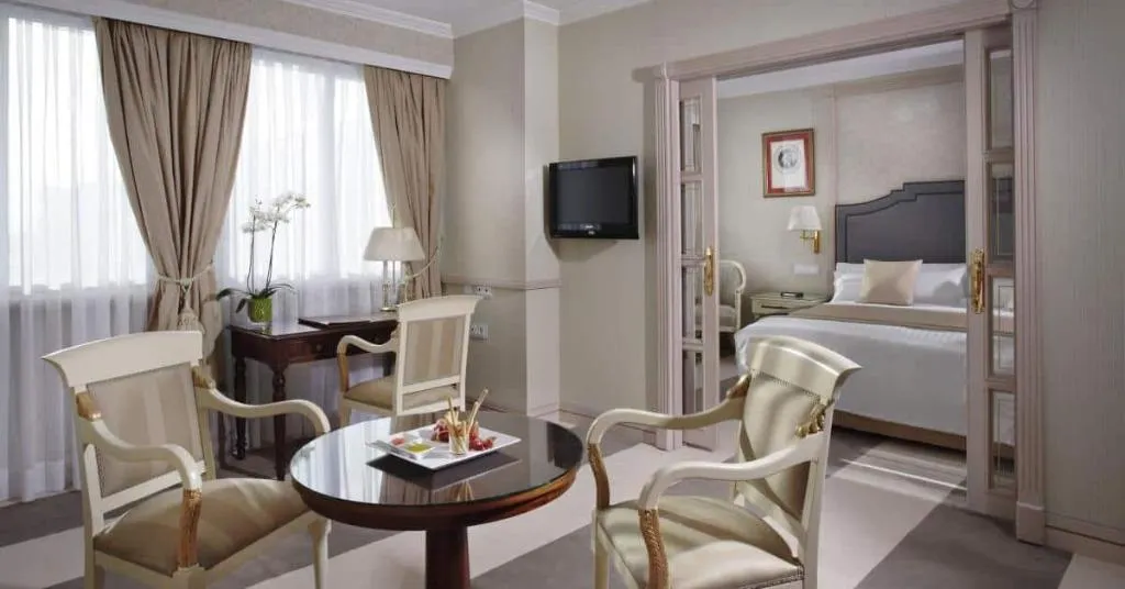 JUNIOR SUITE STANDARD Room, Melia Castilla, Madrid