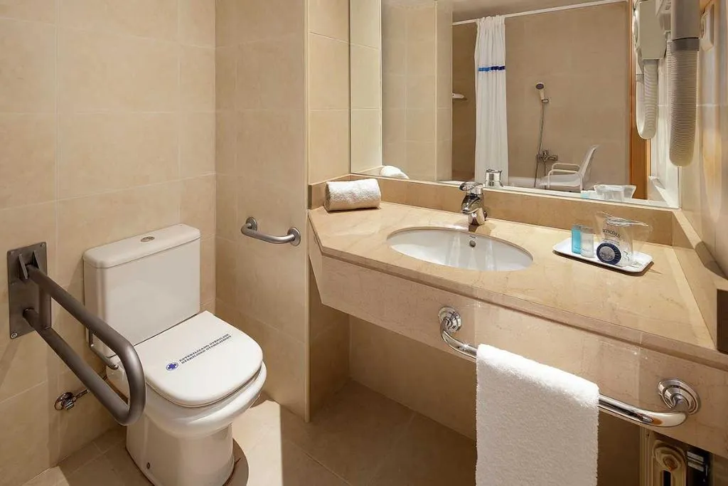 DOUBLE SINGLE USE STANDARD Room, HCC Ciutat de Berga, Barcelona