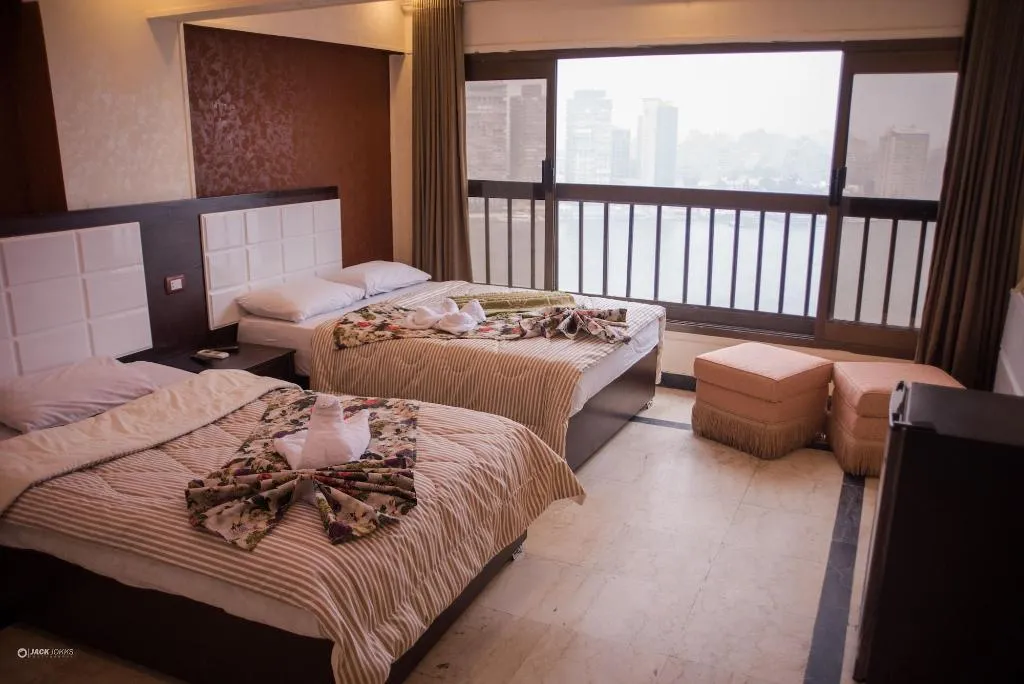 Room, Nile Sky Hotel and Suites, Cairo