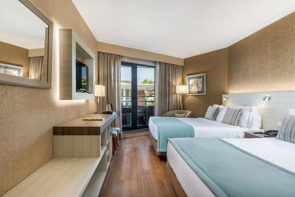 FAMILY ROOM TWO DOUBLE BEDS Room, Enotel Lido All Inclusive, Madeira