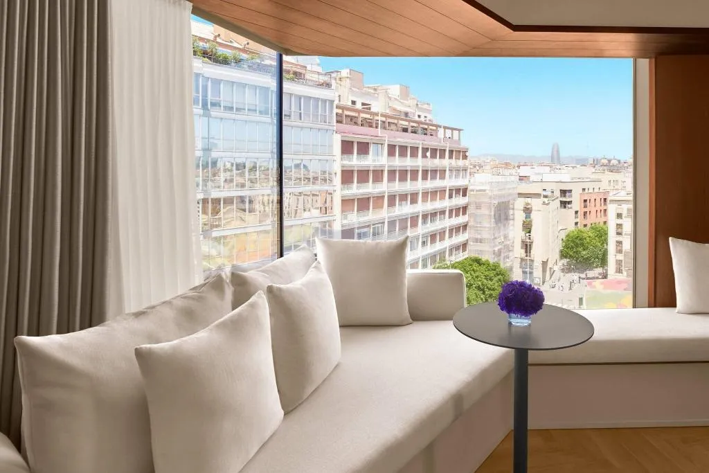 Room, EDITION Barcelona, Barcelona