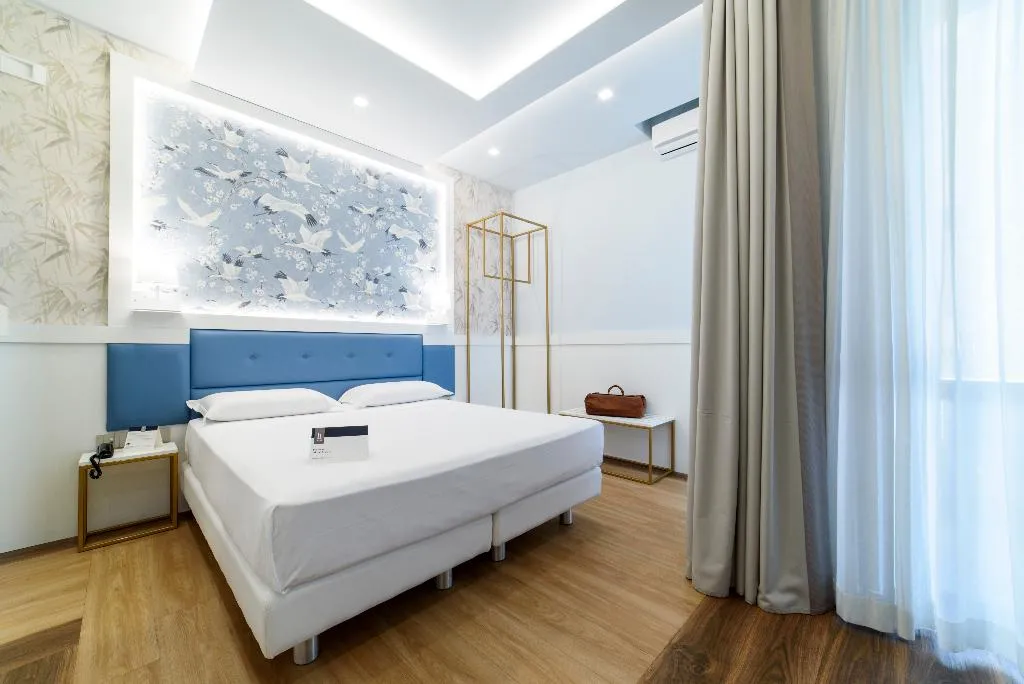 DOUBLE DELUXE Room, Palace Hotel, Naples