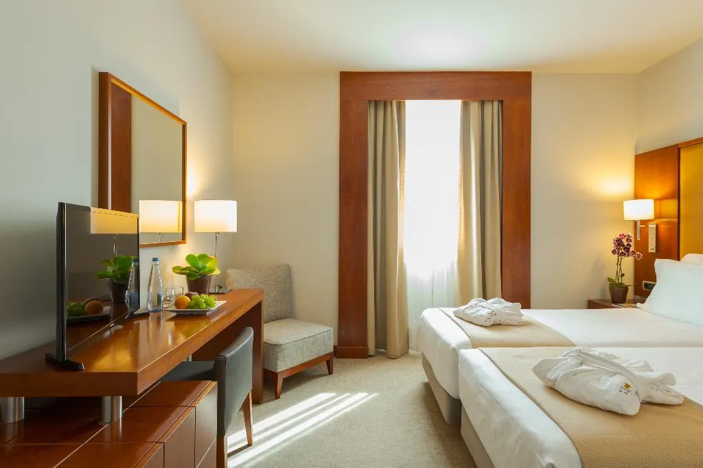 Double or Twin STANDARD Room, Dom Carlos Liberty, Lisbon