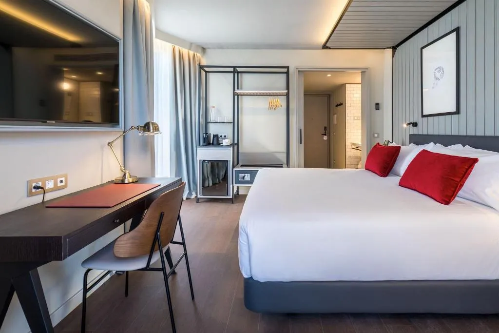 Room, Canopy by Hilton Madrid Castellana, Madrid