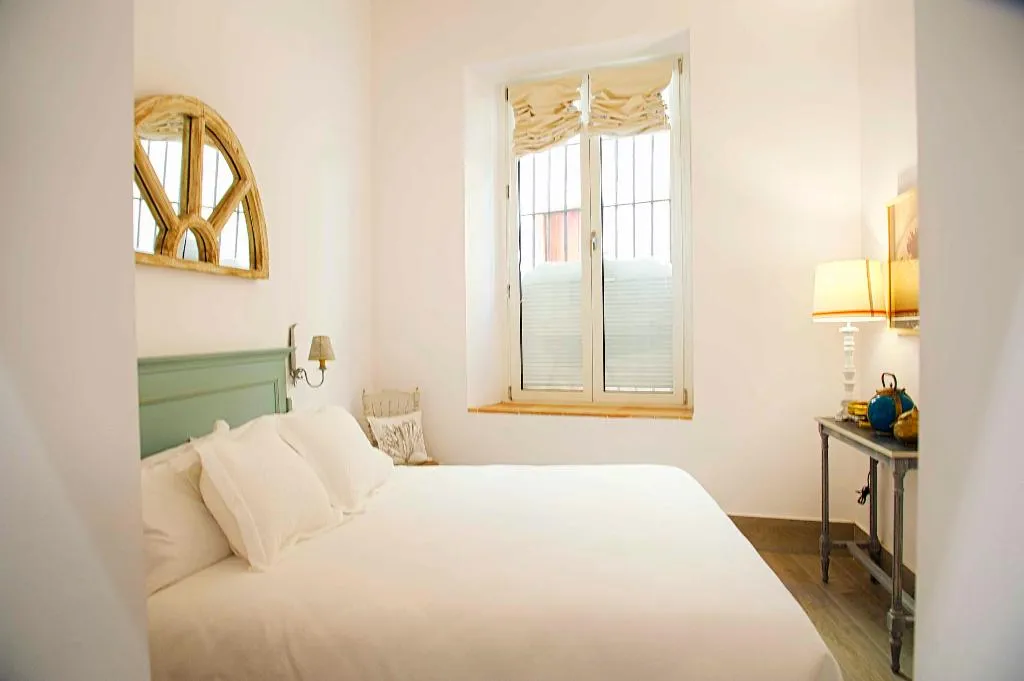 APARTMENT GRAND DELUXE Room, Overland Suites Catedral Luxury Apartments, Seville
