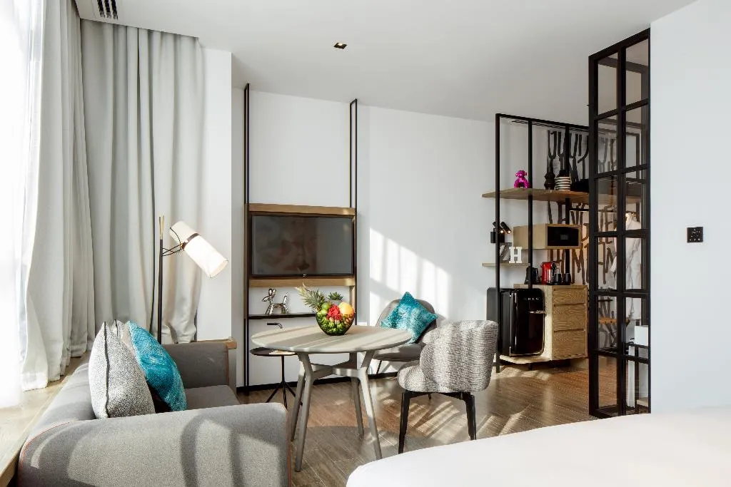 FAMILY ROOM STANDARD Room, Zabeel House The Greens by Jumeirah, Dubai