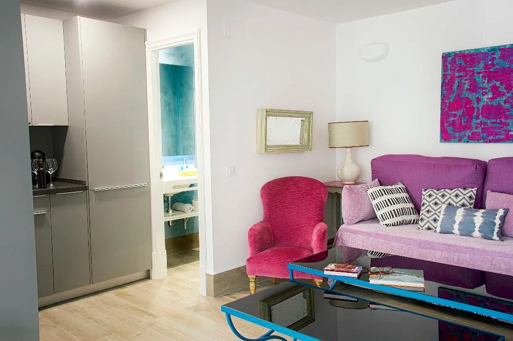 APARTMENT DELUXE Room, Overland Suites Catedral Luxury Apartments, Seville