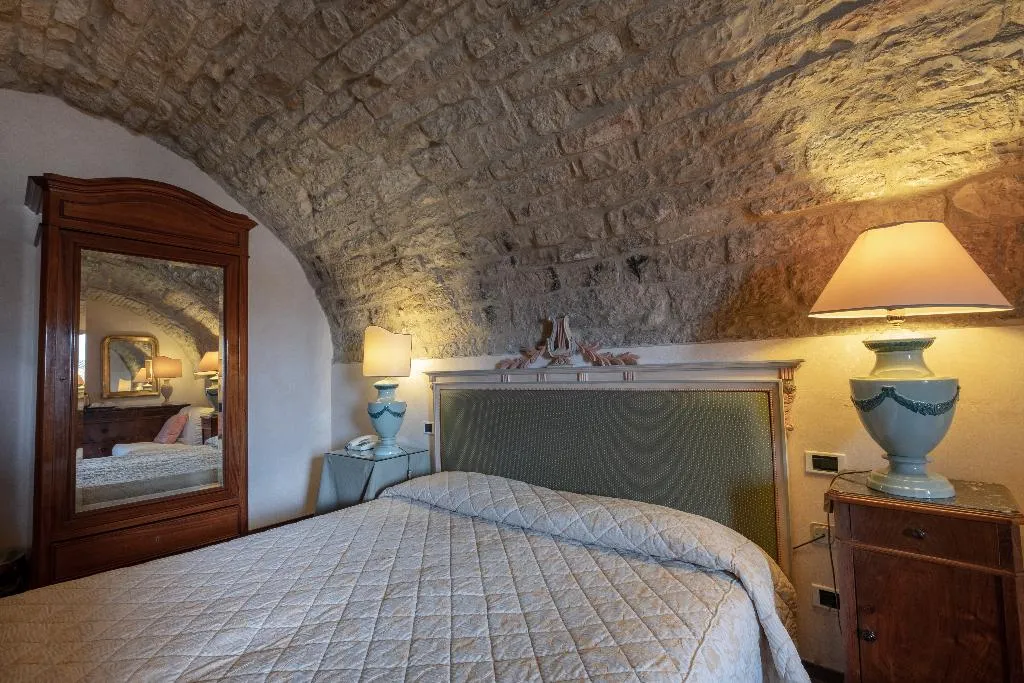 Double or Twin DELUXE Room, Relais Ducale, Umbria
