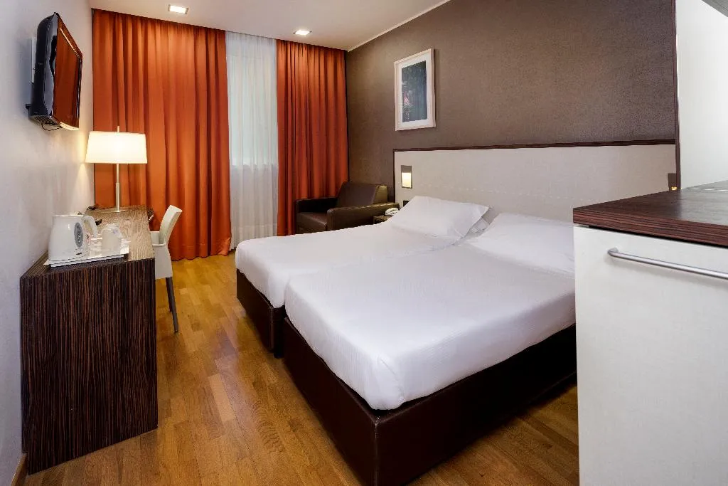 DOUBLE STANDARD Room, Best Western Falck Village Hotel, Milan
