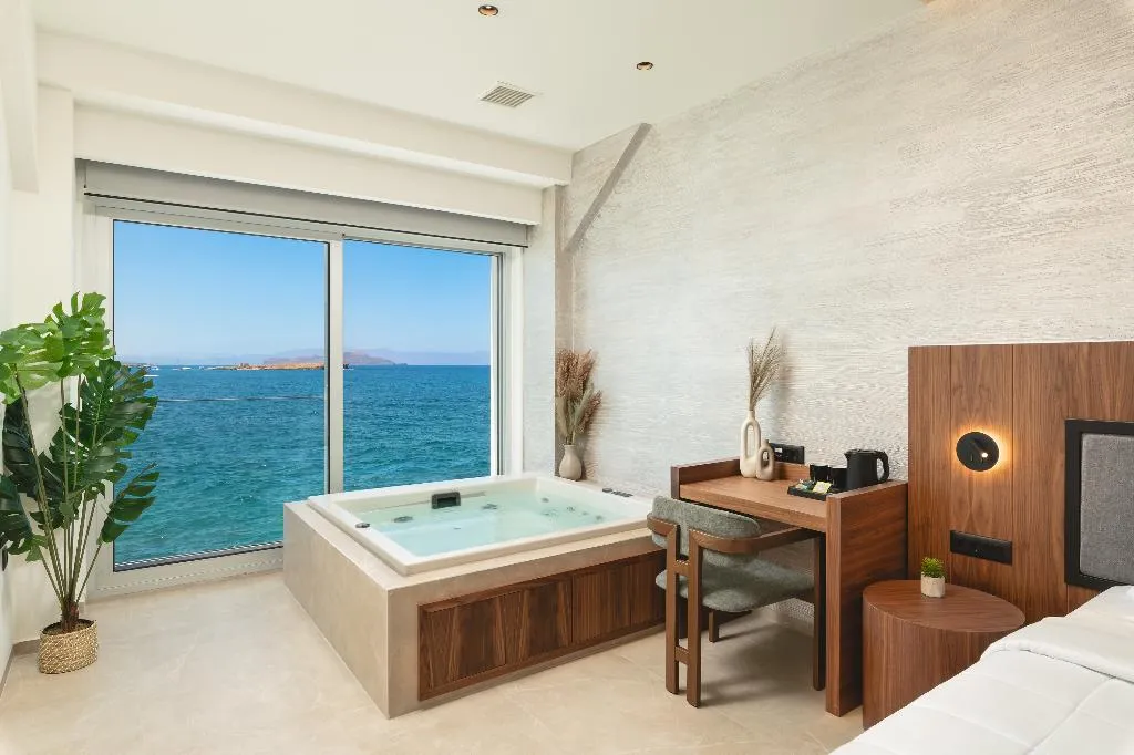 JUNIOR SUITE STANDARD Room, Elia Sea Suites, Crete