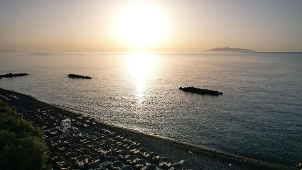 General view, Nostos Beach, Santorini