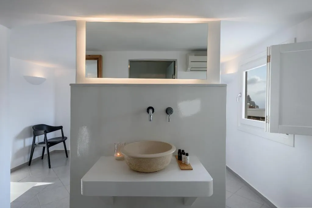 VILLA WITH JACUZZI Room, Panorama Suites, Santorini