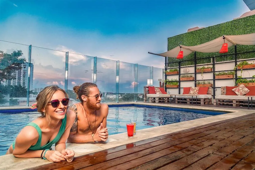 Sports and Entertainment, Nomads Hotel, Hostel & Rooftop Pool, Cancun Area