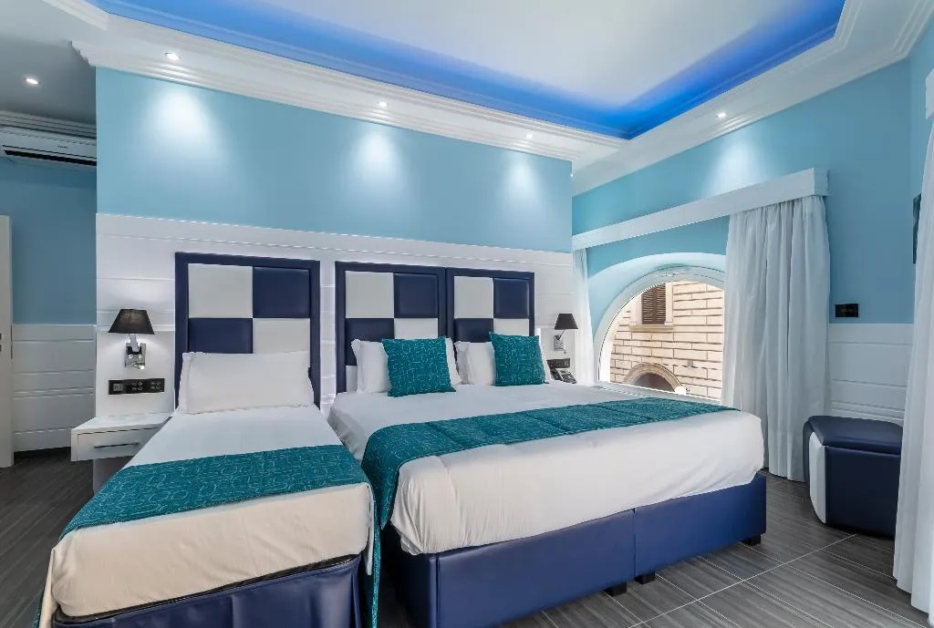 TRIPLE DELUXE Room, THE ONE Boutique Hotel & SPA Rome, Rome