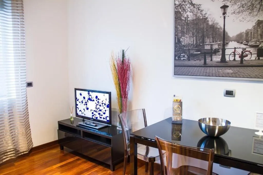 Room, Style Homes, Milan