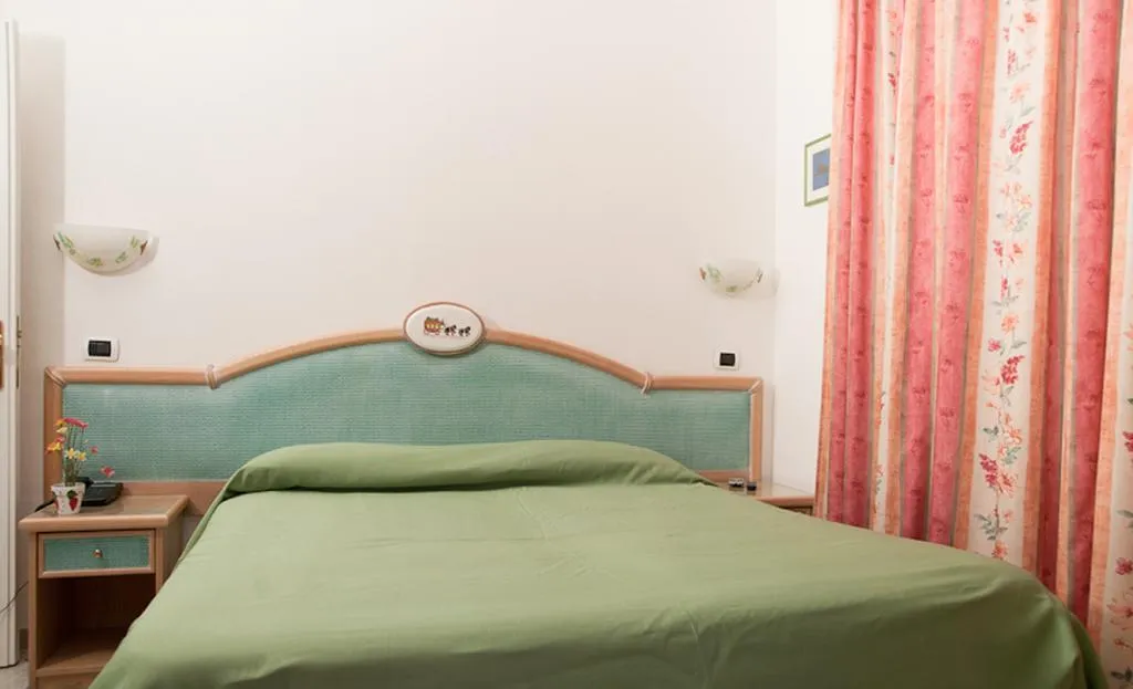 Double or Twin STANDARD Room, Hotel Del Postiglione, Naples
