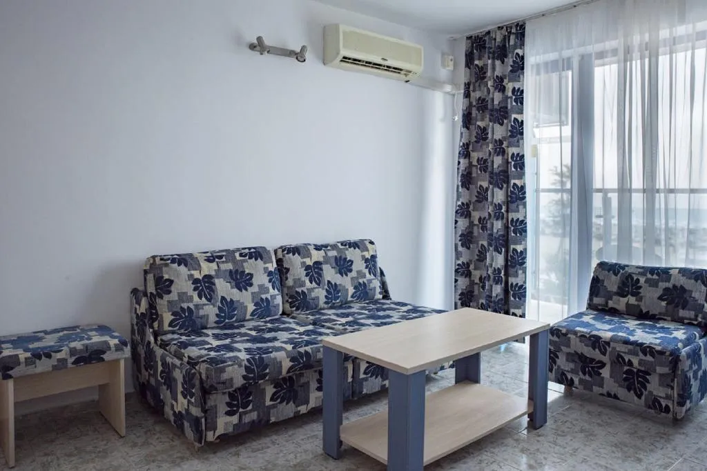 APARTMENT WITH BALCONY Room, Hotel Palace, Bourgas