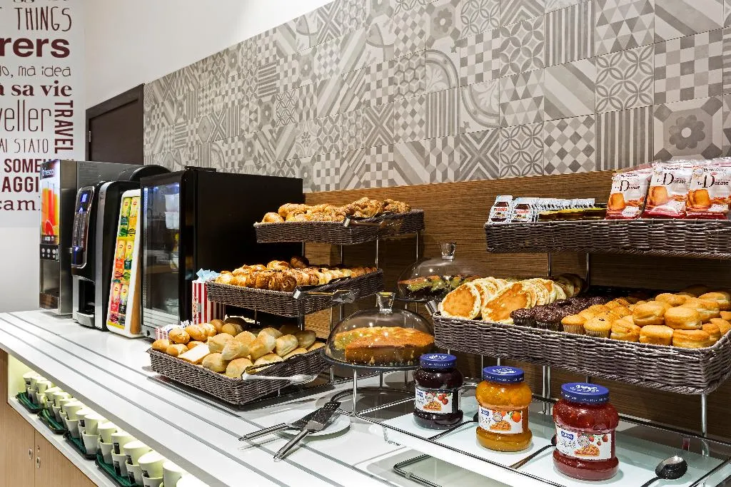 Restaurant, B&B Hotel Milano San Siro, Milan