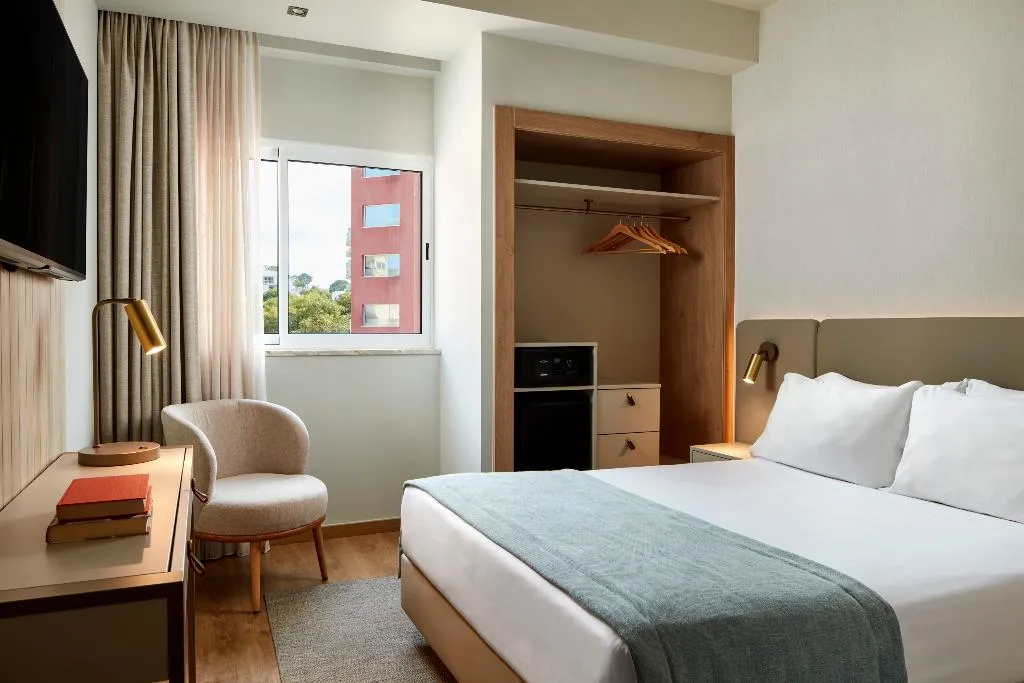 SINGLE CLASSIC Room, Dom Jose Beach Hotel, Algarve
