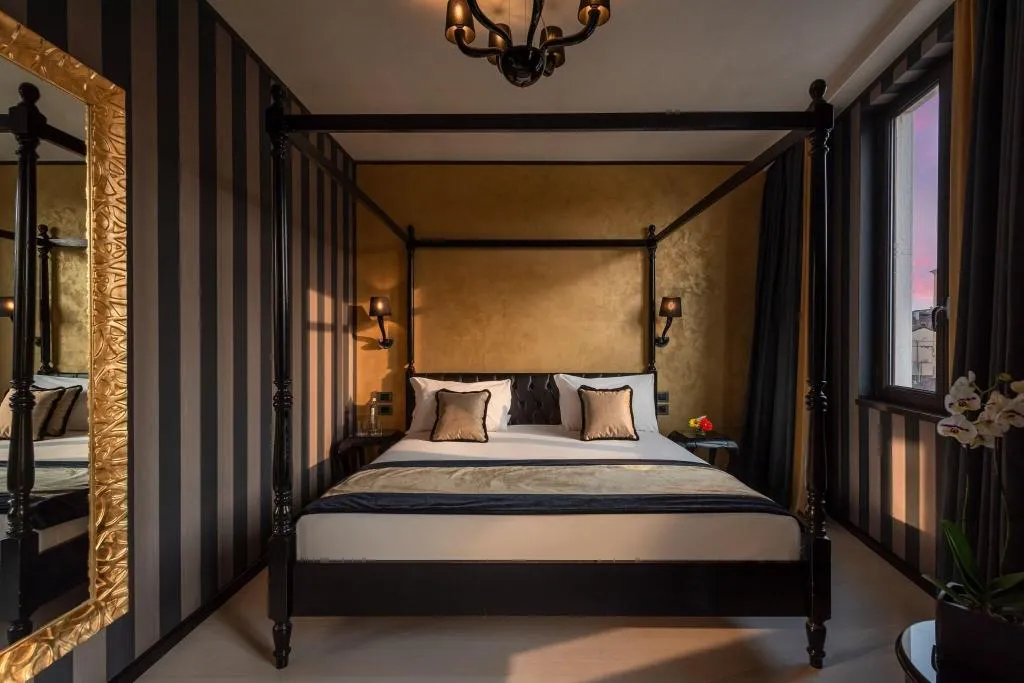 Room, Carnival Palace, Venice