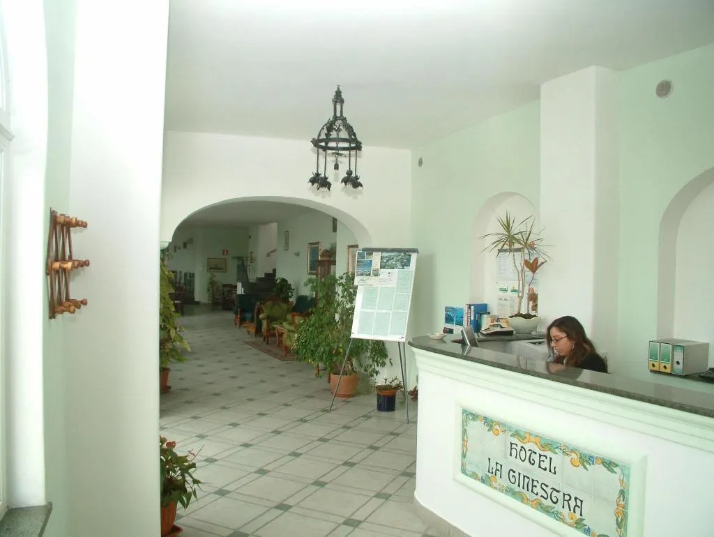 Lobby, La Ginestra, Naples