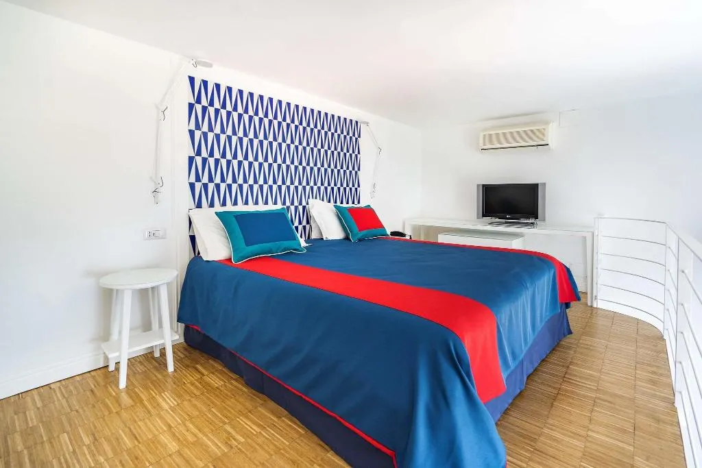Room, Torre Barbara, Naples