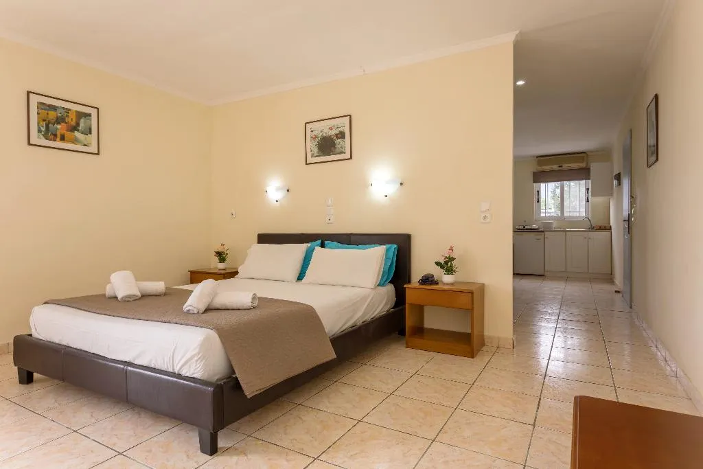 APARTMENT CAPACITY 5 TWO BEDROOMS Room, Laganas Holidays Hotel, Zante