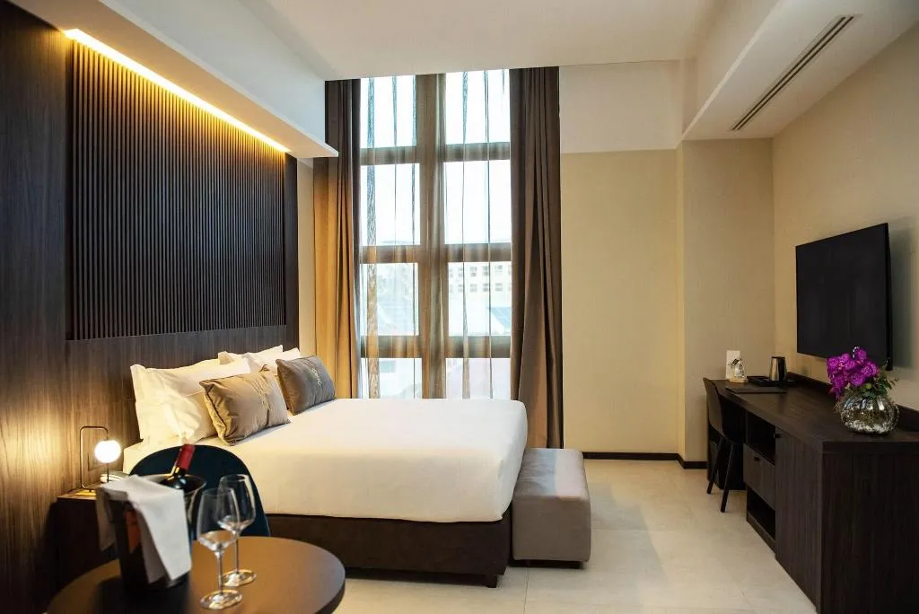 Room, Gold Tower Lifestyle Hotel, Naples