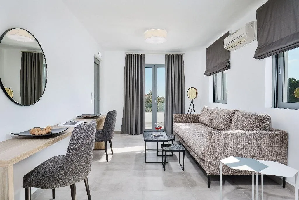 SUITE EXECUTIVE Room, Quattro Suites, Kalamata