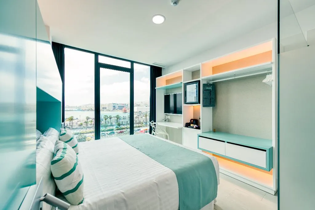 Double or Twin SEA VIEW Room, Pierre & Vacances Puerto de la Luz, Gran Canaria