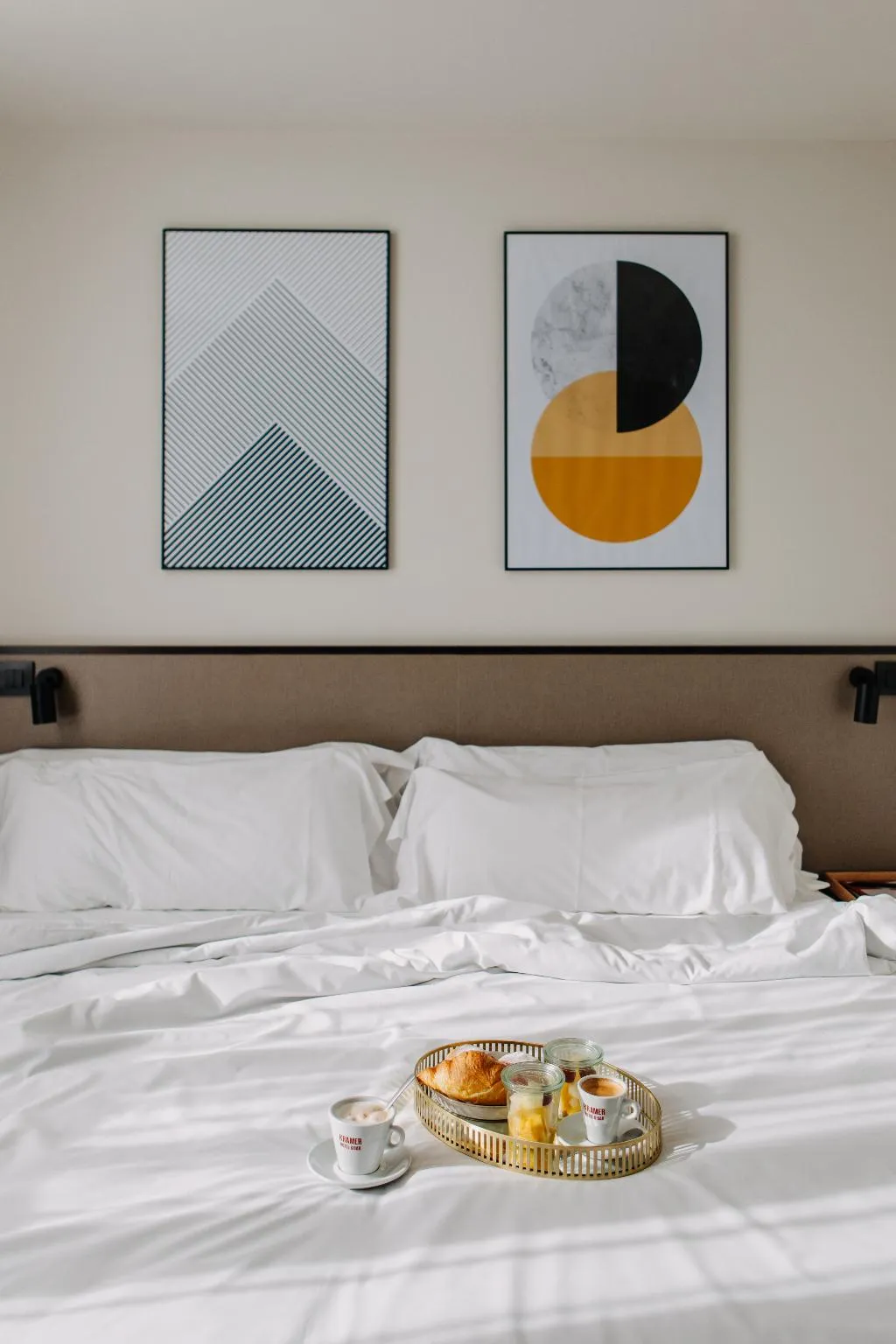DOUBLE STANDARD Room, Kramer, Valencia
