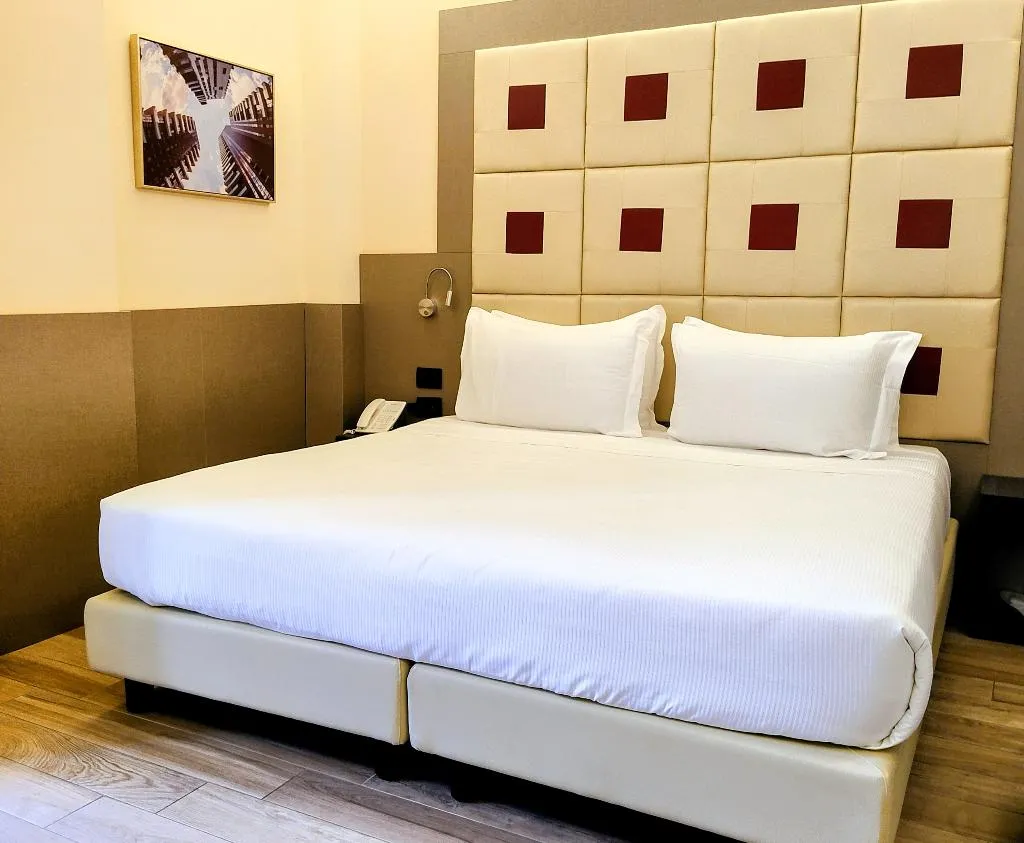 DOUBLE SUPERIOR Room, JR Hotels Bocconi Milano, Milan