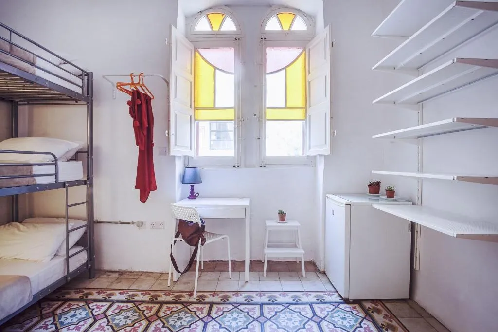 Room, Granny's Inn - Hostel, Malta