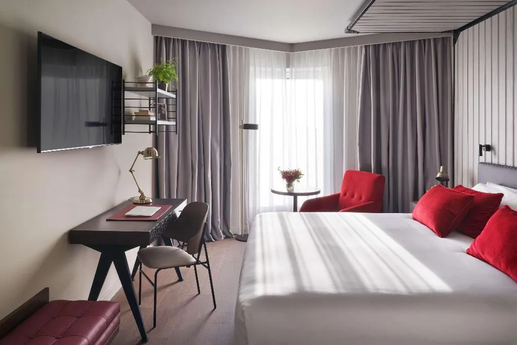 Room, Canopy by Hilton Madrid Castellana, Madrid