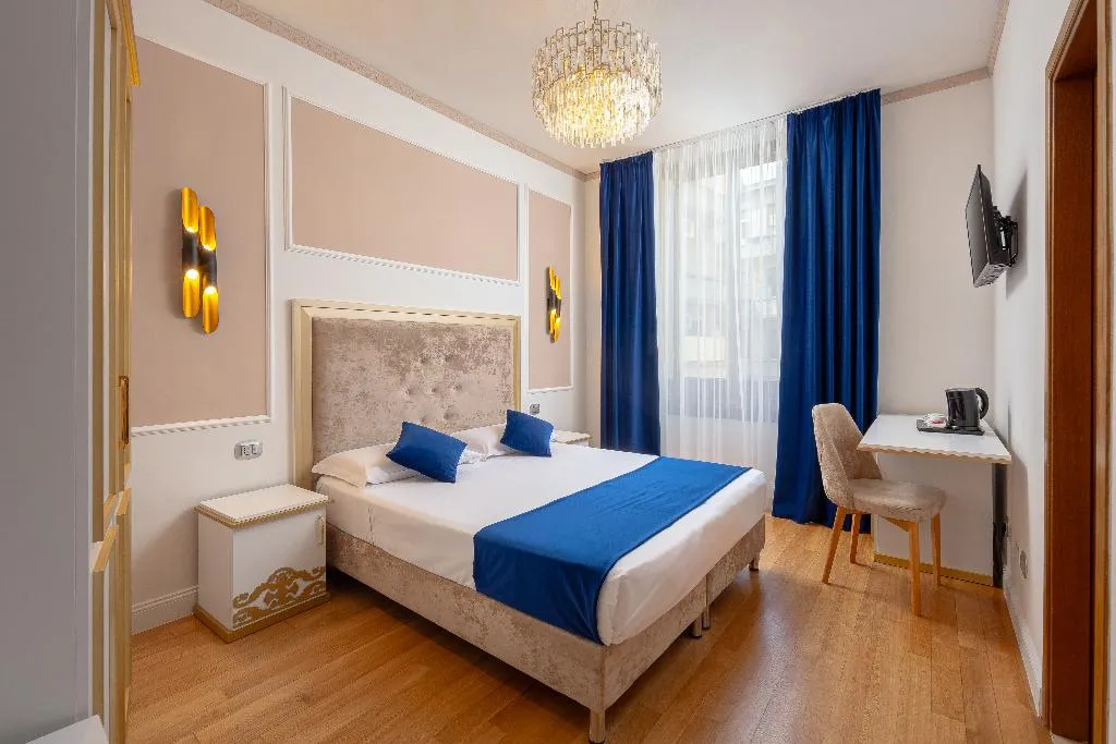 Double or Twin COMFORT Room, Annabella Hotel Roof Terrace, Florence
