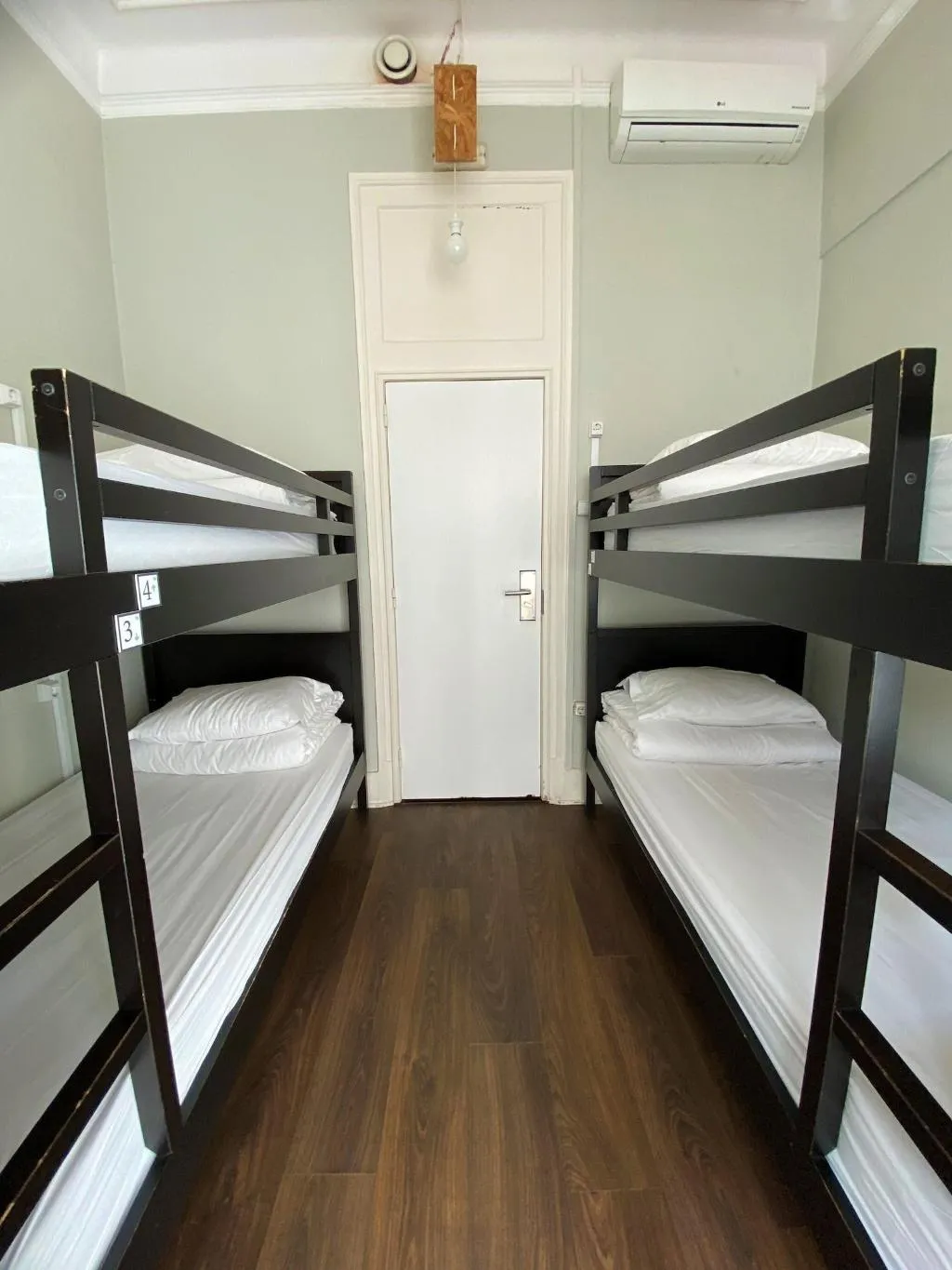 Room, Green Heart Hostel, Lisbon