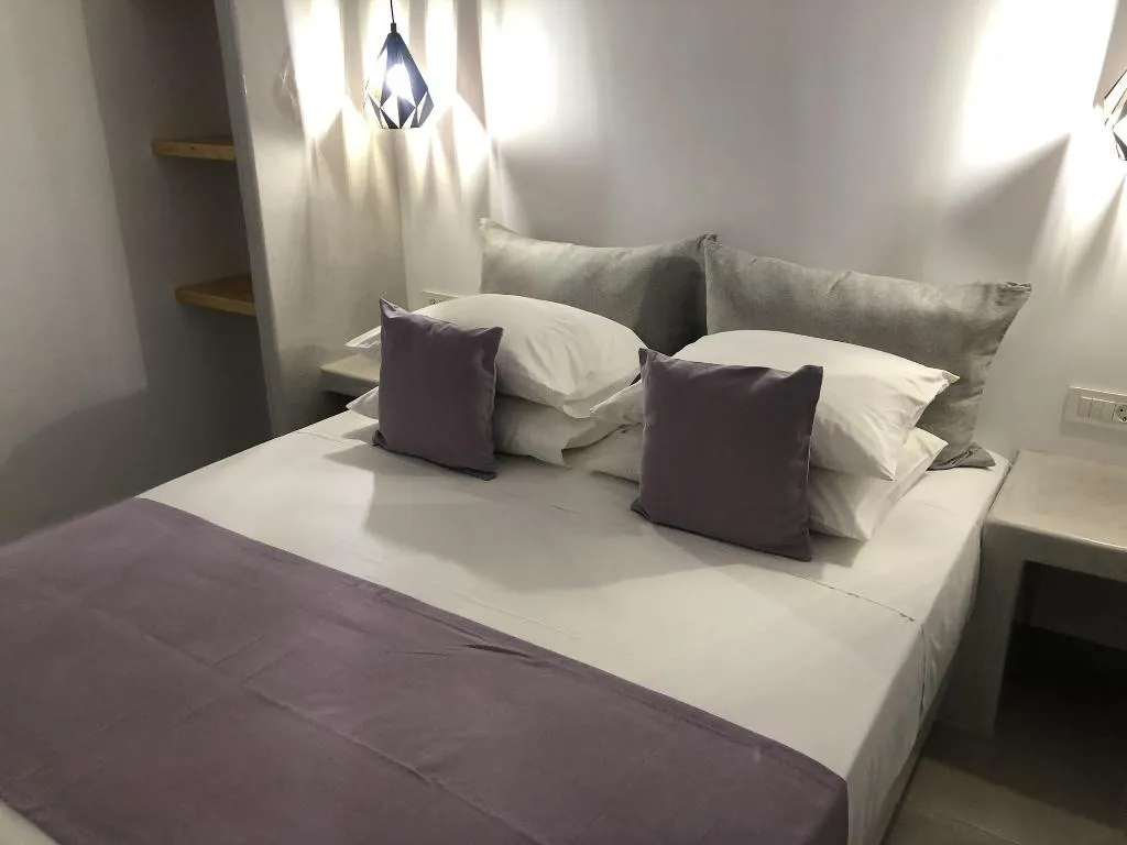 Room, Dragonfly Villas, Santorini