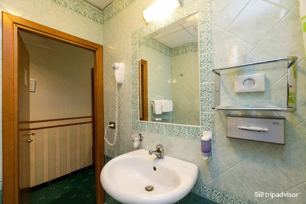 QUADRUPLE STANDARD Room, Virgilio, Rome