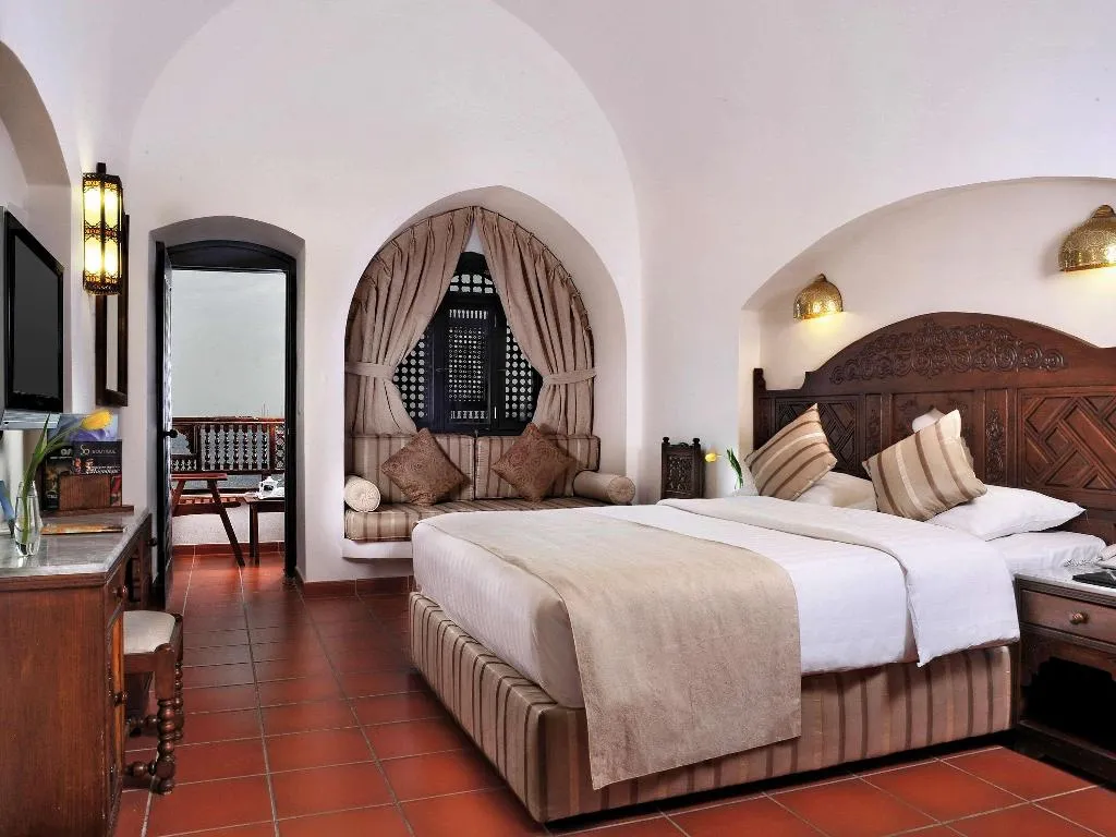 Room CLASSIC QUEEN BED Room, Mövenpick Sharm El Sheikh, Red Sea Riviera