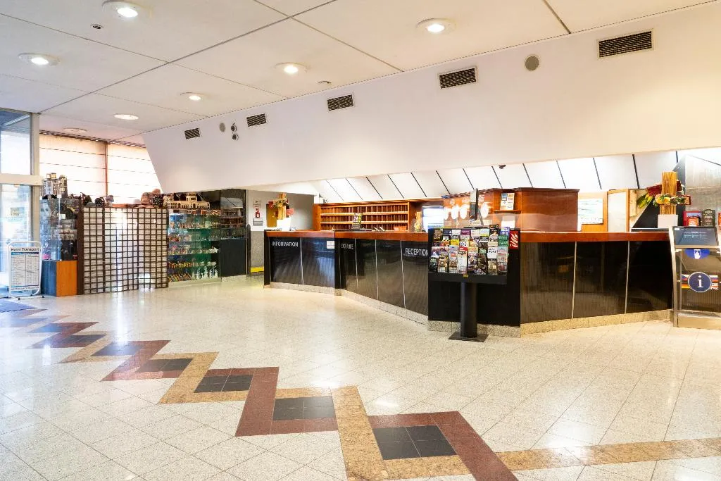 Lobby, Olympik Tristar, Prague