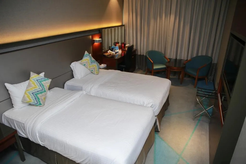 Room, Versailles By Raviz Hotel, Dubai