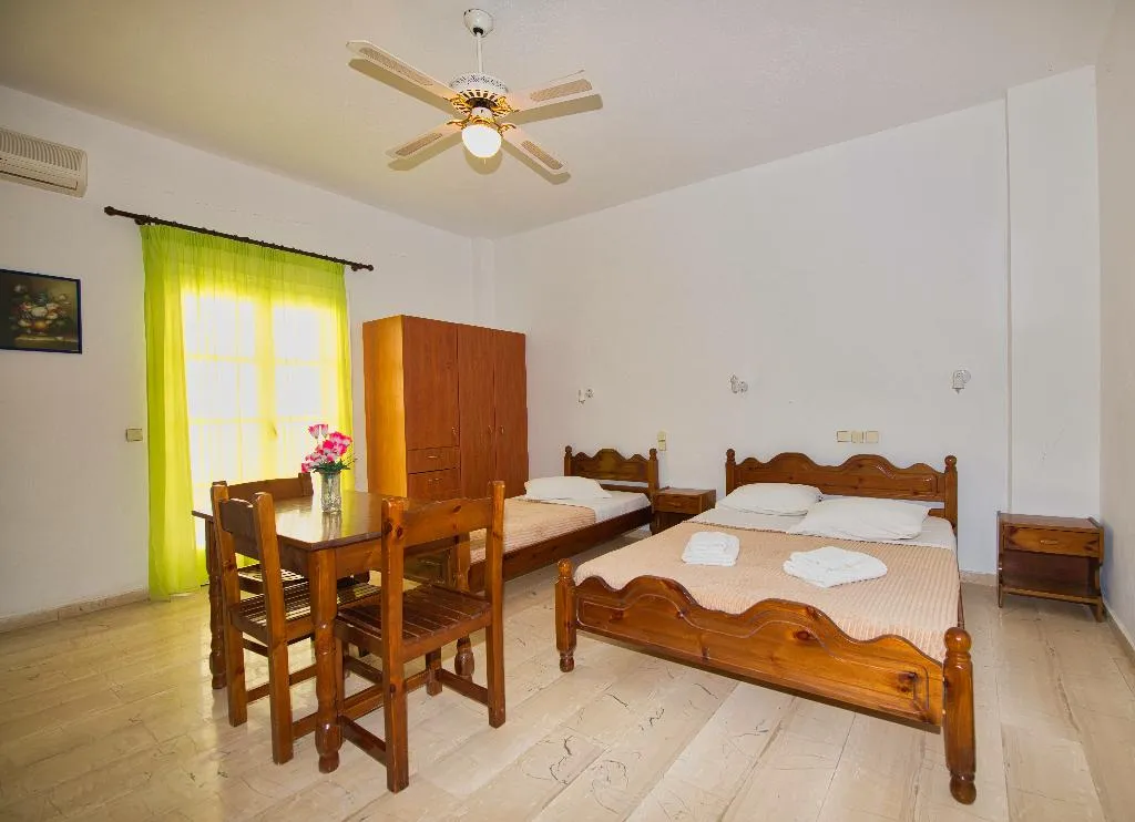 STUDIO BASIC Room, Ira Apartments, Santorini
