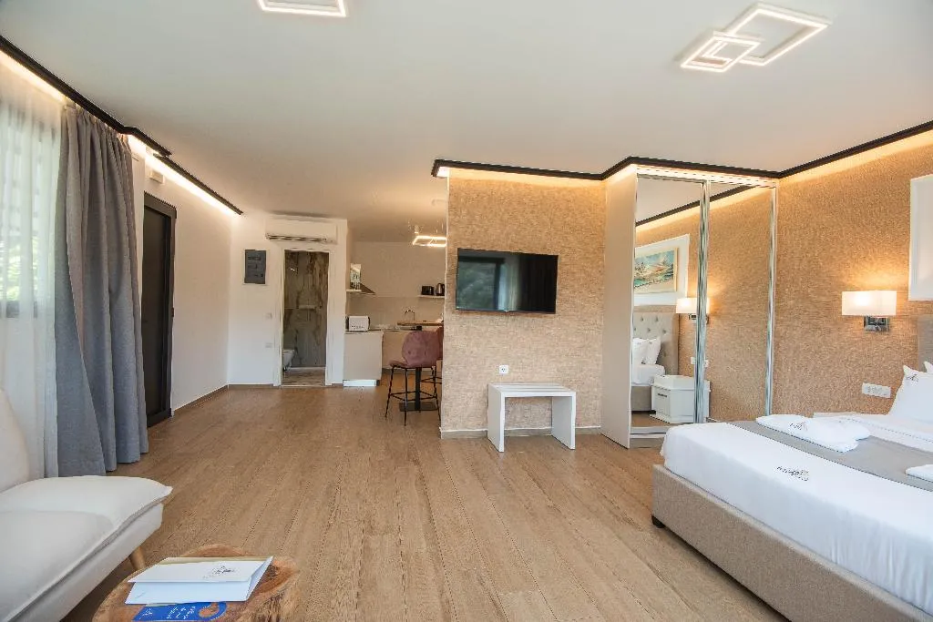 JUNIOR SUITE CAPACITY 2 Room, Lazar Lux Suites - Ammoudara, Crete