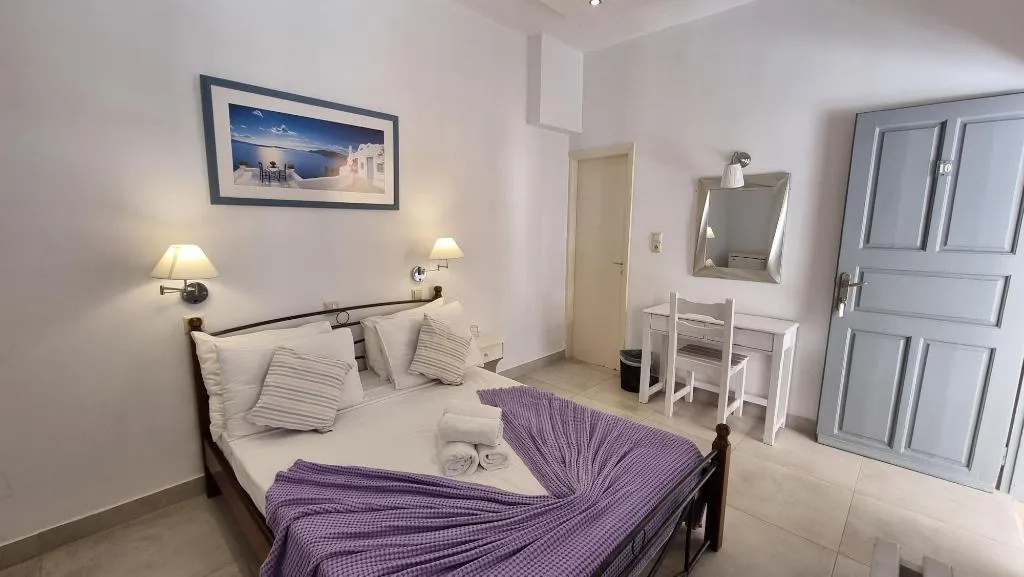 Room, Nostos Beach, Santorini