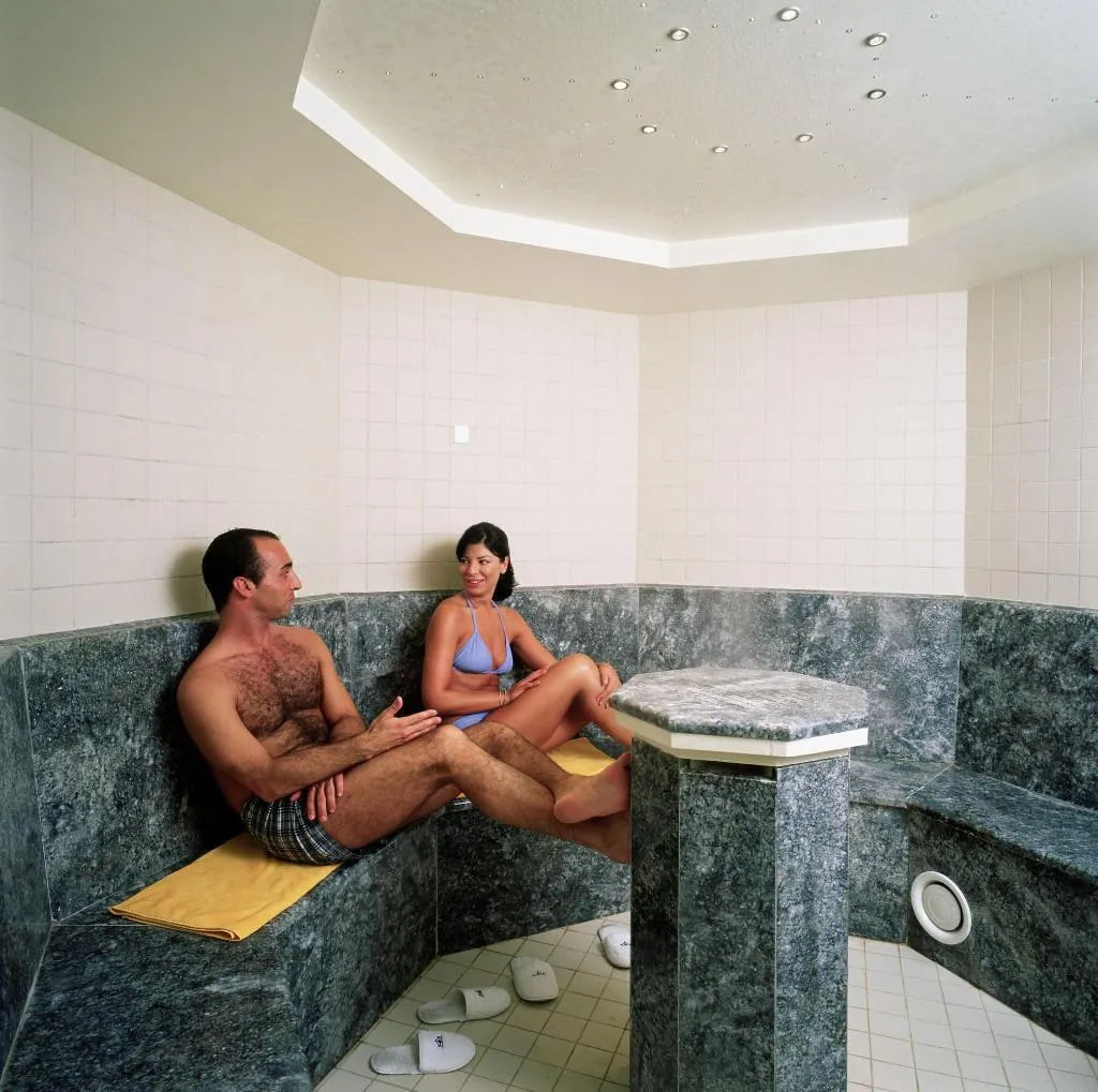 Sports and Entertainment, Parador de Vielha, Costa Brava