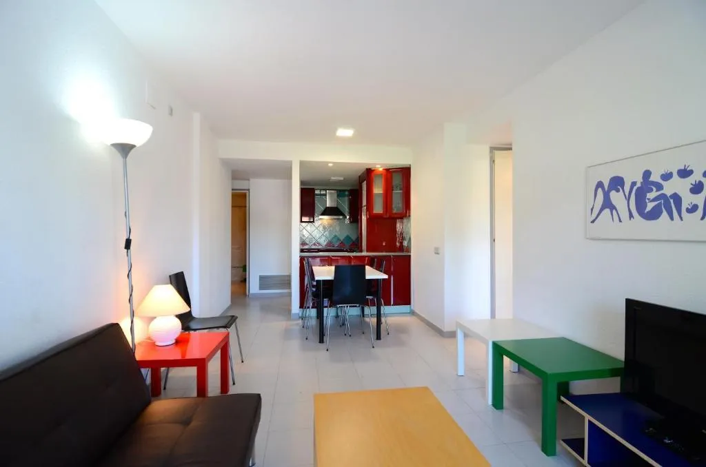 APARTMENT CAPACITY 5 TWO BEDROOMS Room, Illa Mar d'Or, Costa Brava